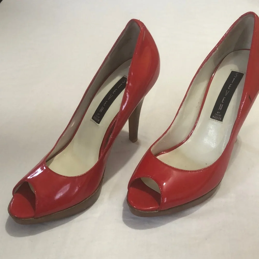 Steve Madden Red genuine leather open toe heels size 7M